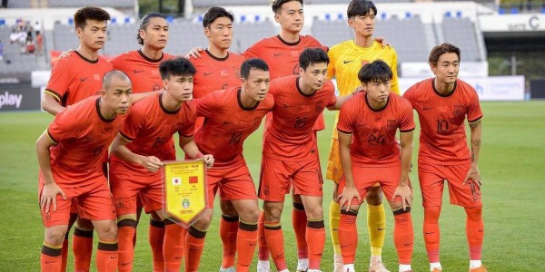 新帅浮出水面！前西甲冠军教头与国足达成执教意向，足协技术委员会大力支持