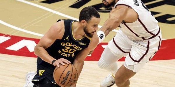 欧冠淘汰赛抽签揭晓，豪门对决引期待