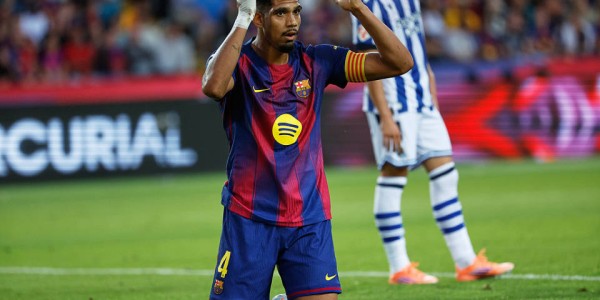 切尔西尤文利物浦热刺抢疯了！天坑偏留巴萨？不怕耽误前程？