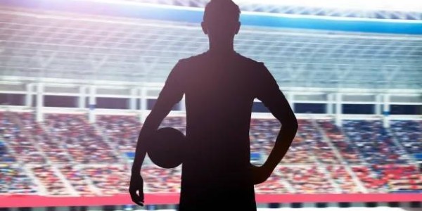 太阳报：前英格兰&amp;英超球星在机场被捕，机场乘客震惊不已