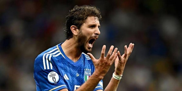 喜讯！鲁能冬训确定迎来新外援大鱼，韩鹏亲自去意甲说服大牌国脚加盟