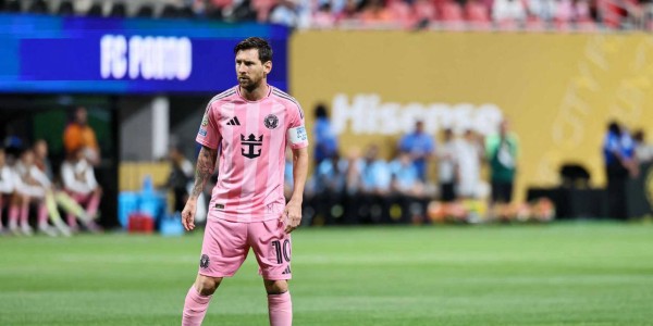 梅西世界波助迈阿密2-1逆转波尔图，成功保留出线希望