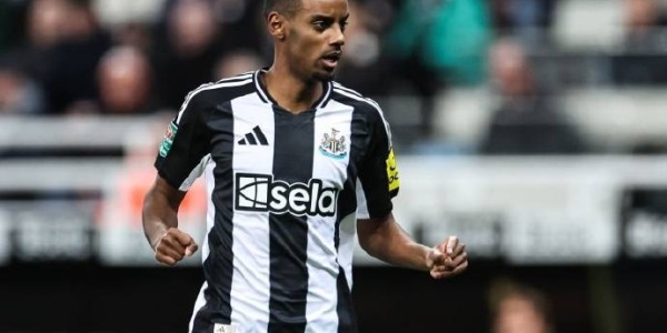 纽卡1.2亿射手逼宫转会：利物浦会继续狂野购买么，塞斯科是替身