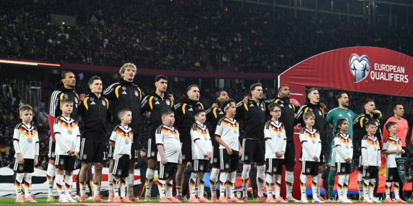 德甲焦点战：汉堡VS不莱梅！伤停潮下谁能逆袭？