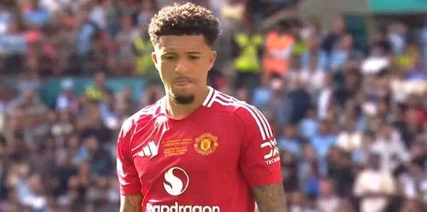 桑乔遭切尔西官宣退货否认不职业！曼联浪费1.2亿，曝其执意要打左边锋原因