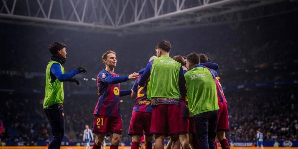 巴萨豪取9连胜，49分领跑西甲榜首，全方位完爆皇马