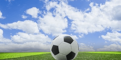 法甲大巴黎内讧？梅西与姆巴佩场外互动引球迷热议