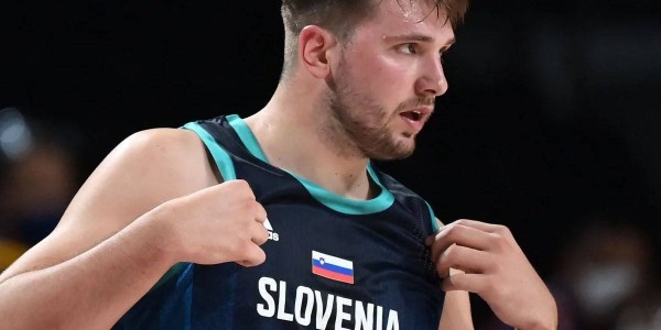 东契奇将出战今日与英国热身赛 膝伤并无大碍