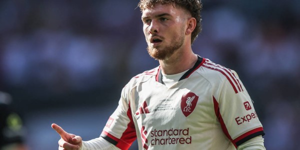 维拉锁定埃利奥特：3500万欧强制买断背后的战略考量与未来展望