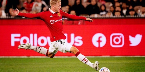 《德甲快攻 VS 墨超技术流：多特蒙特雷世俱杯碰撞，速度与节奏的终极博弈》