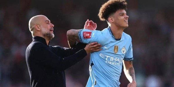 神了！瓜帅1招换位救活2人，97%传球+助攻封神，废柴变核心？