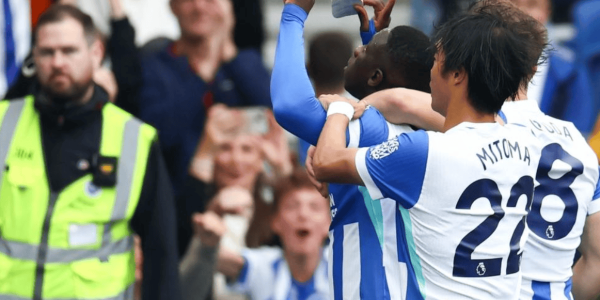 第82分钟绝平，英超豪强绝处逢生，范黑克酿下大祸：乌龙球送礼