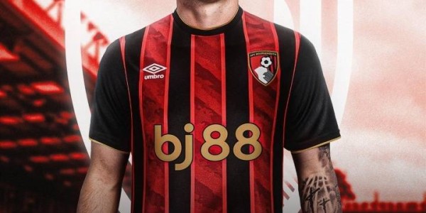 官方：利物浦19岁前锋本多克加盟伯恩茅斯，转会费总价2500万镑