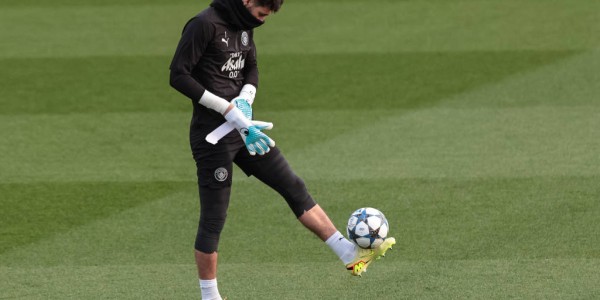 3100万天价门将或被清洗！曼城冬窗或双门将出局 特拉福德世界杯梦碎？