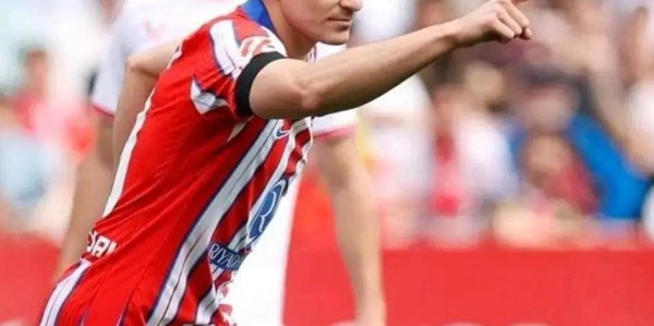 马竞1.1亿王牌坐穿板凳！巴萨虎视眈眈，西蒙尼留人还是套现？