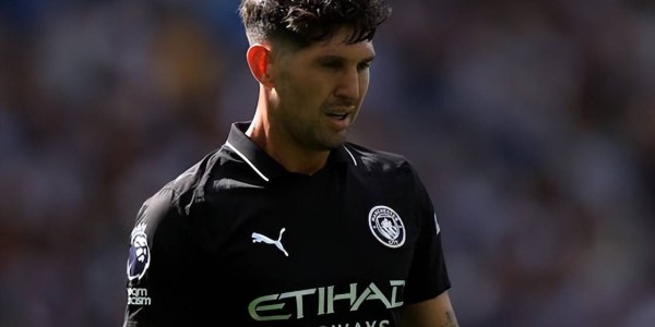 曼城后防崩塌！瓜帅钦点20岁青训救主，斯通斯时代落幕