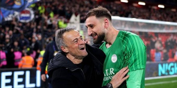 大巴黎操作之谜：曼城狮子面对高昂转会费，功勋门将或选择离队