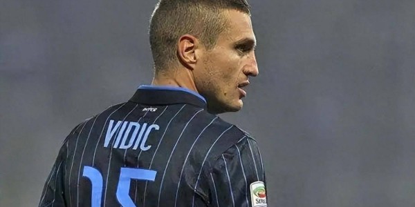 悬念满满！新赛季皇马巴萨对决，战术博弈或重塑西甲格局