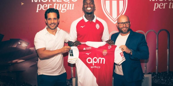 32岁博格巴，加盟法甲亚军，签约时崩溃痛哭，服药遭禁赛两年无球可踢