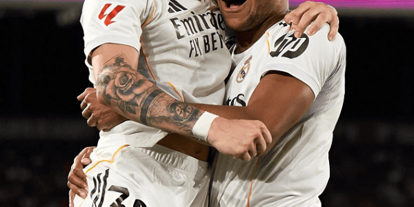 足坛一夜动态！利物浦造神迹，皇马4-1全胜领跑，AC米兰双杀莱切