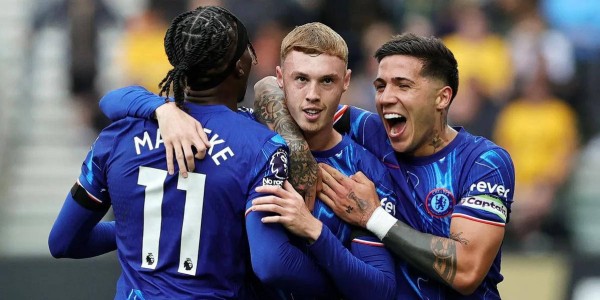 欧冠冠军强势横扫豪门，世俱杯决赛双雄对决