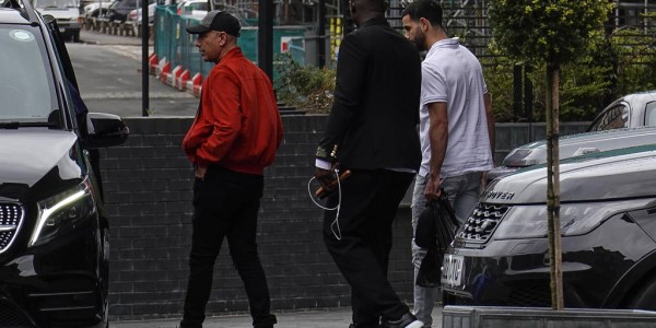 曼城盯上荷兰飞翼杜姆弗里斯，右后卫位置迎来新变革？