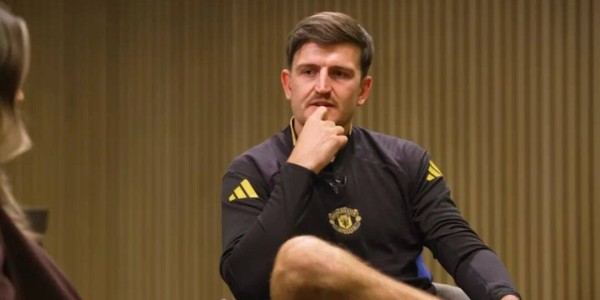 曼联决定续约马奎尔放走卡塞米罗！胖虎再陷停赛危机，拒绝替补身份难留