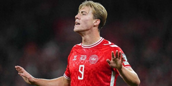 曼联卖掉了最强中锋？霍伊伦连续4场破门&amp;6球1助