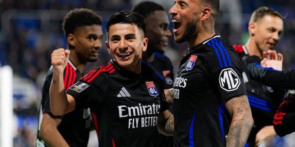 死敌化为救星！大巴黎4500万救里昂一命，七冠法甲王俱乐部逃脱降级危机