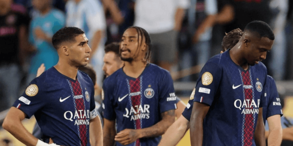 神奇！世俱杯冷门不断，37岁梅西创历史，欧冠冠军爆冷落败