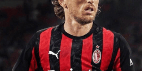 签约金球巨星＋意甲金靴！米兰夏窗神了！红鸟醒悟，意甲争冠变天