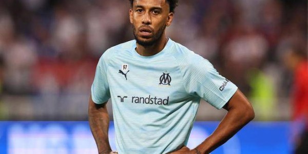 1-0，87分钟绝杀，乌龙球制胜，里昂掀翻法甲10冠王，3连胜排第2