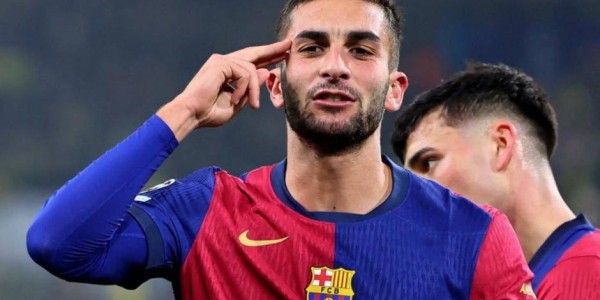 欧冠一夜冷门不断，18岁天才单挑2亿巨星，切尔西3-0完胜巴萨，弗里克战术失灵了？