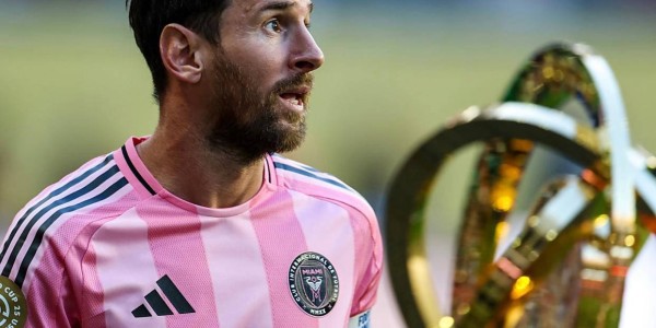 国际足联主席和欧冠官方纷纷点赞梅西！