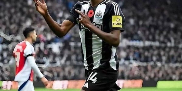 亚历山大·伊萨克！合同僵局，豪门争抢！