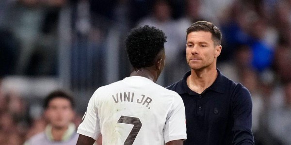 维尼修斯道歉遗漏阿隆索，皇马内讧久拖不决