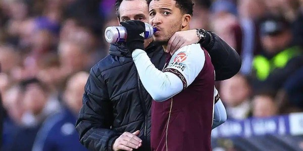 曼联彻底放弃8500万先生：25岁14场0球0助，名宿推荐他去沙特踢球