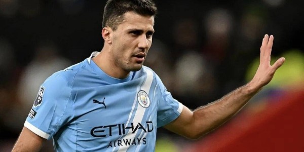 西甲巨头再露獠牙！曼城王牌恐成猎物，皇马“狩猎”战术揭秘