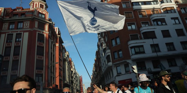 曼联为何对签下姆布莫充满信心，尽管热刺虎视眈眈！