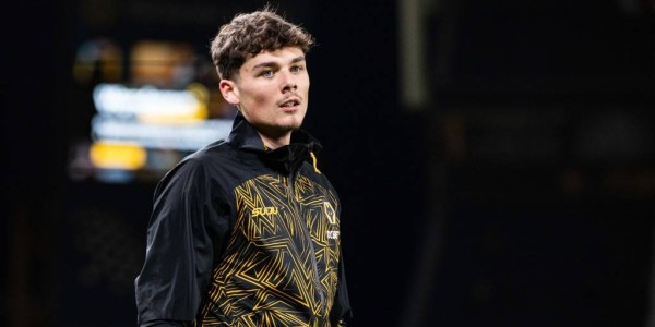 科比·梅努的曼联未来：阿莫林的态度与传奇球员的建议