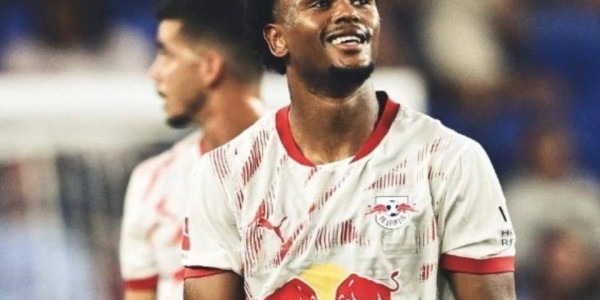 点石成金！德甲“魔球工厂”运营哲学，卖出球员可组成一套豪华阵容